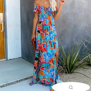 ✨ VICI PUT IT IN PRINT SMOCKED SLIT MAXI DRESS